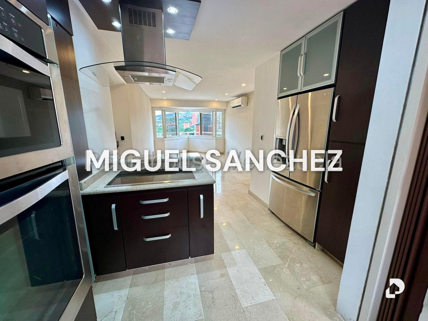 Apartamento en El Rosal, Caracas – 10