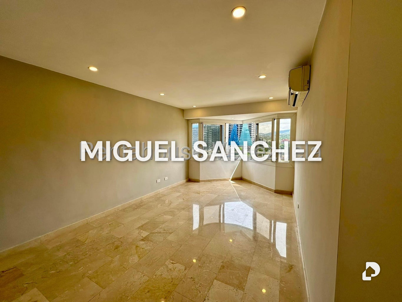 Apartamento en El Rosal, Caracas – 18