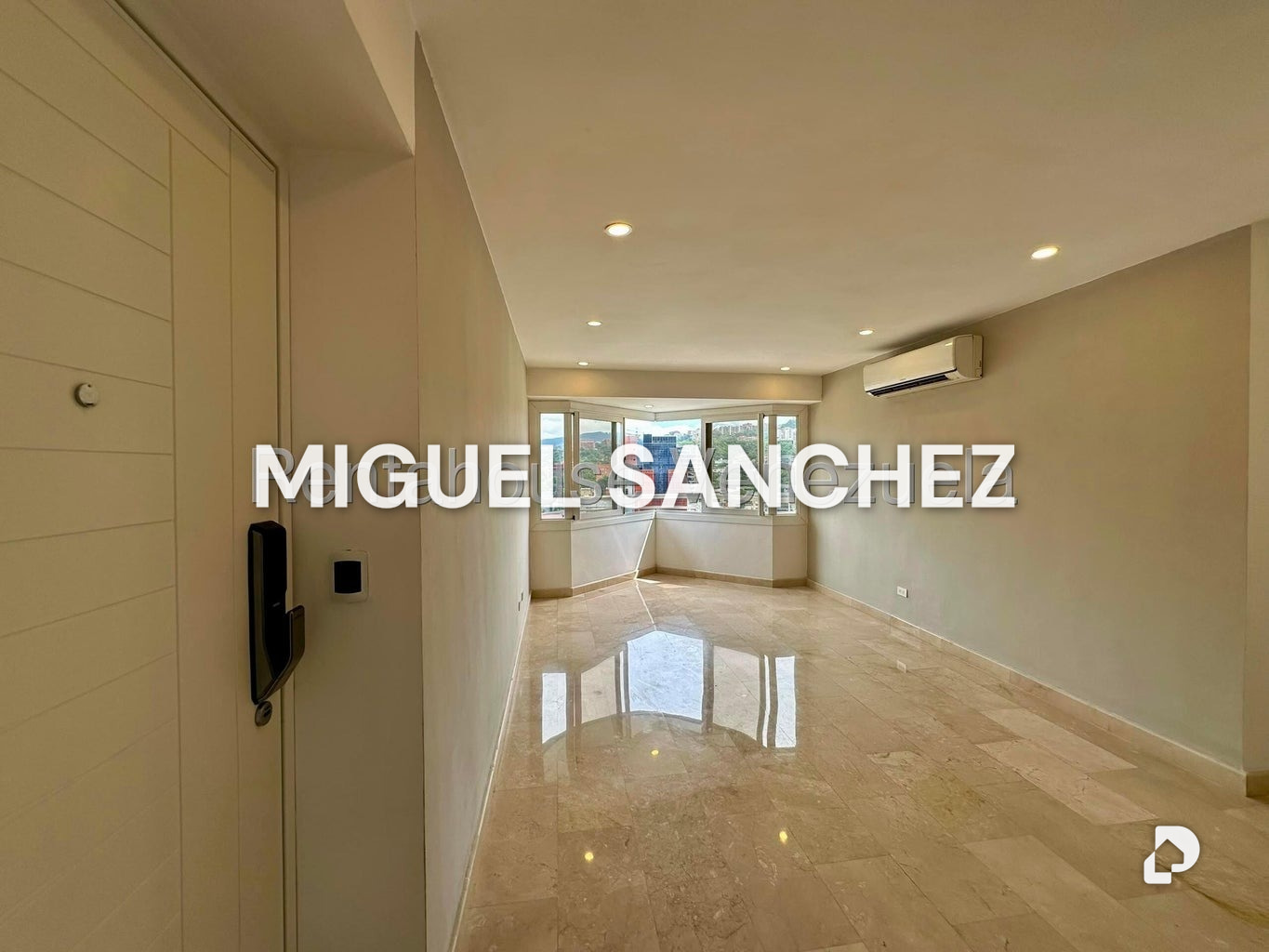 Apartamento en El Rosal, Caracas – 24