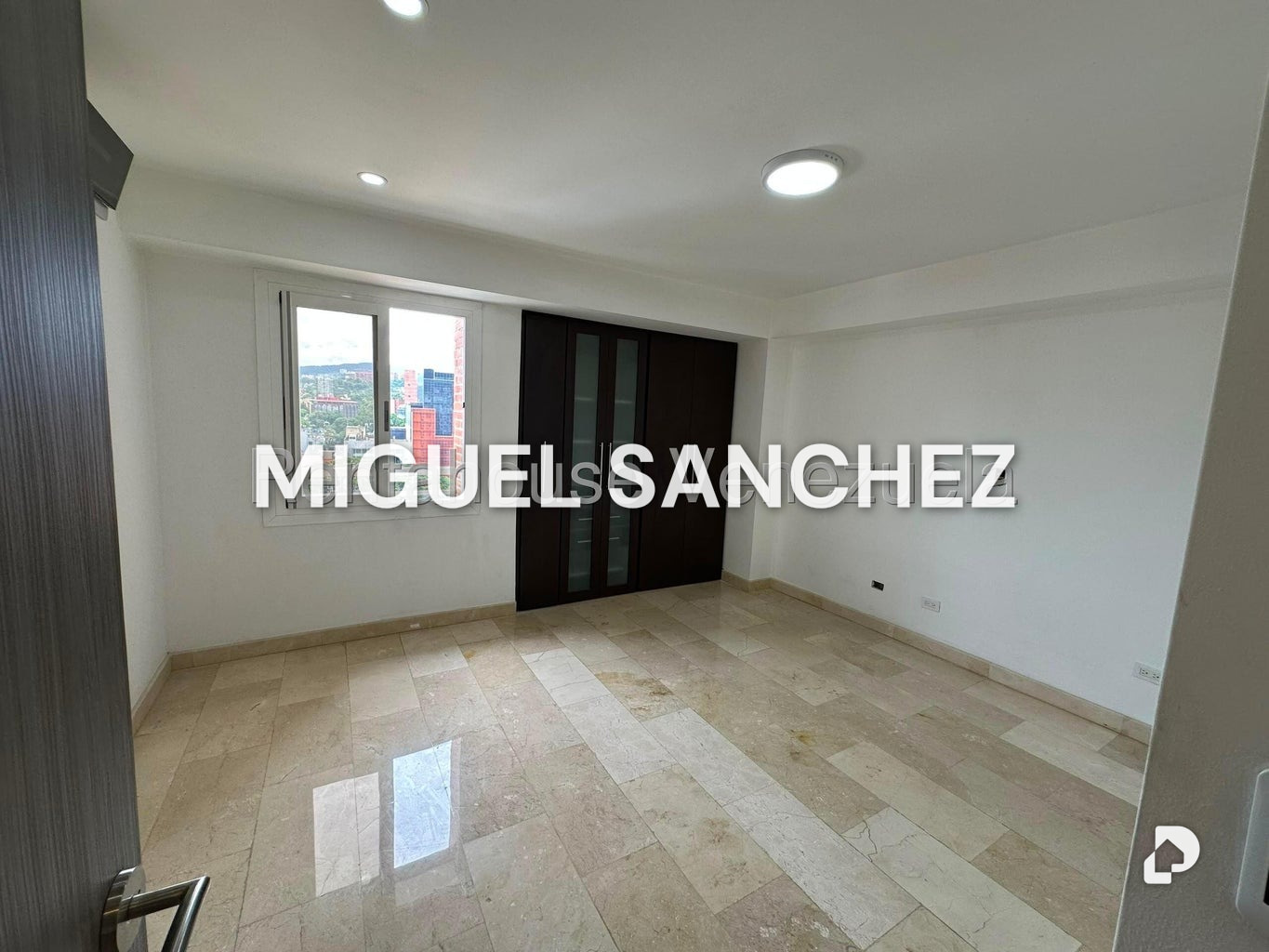Apartamento en El Rosal, Caracas – 4