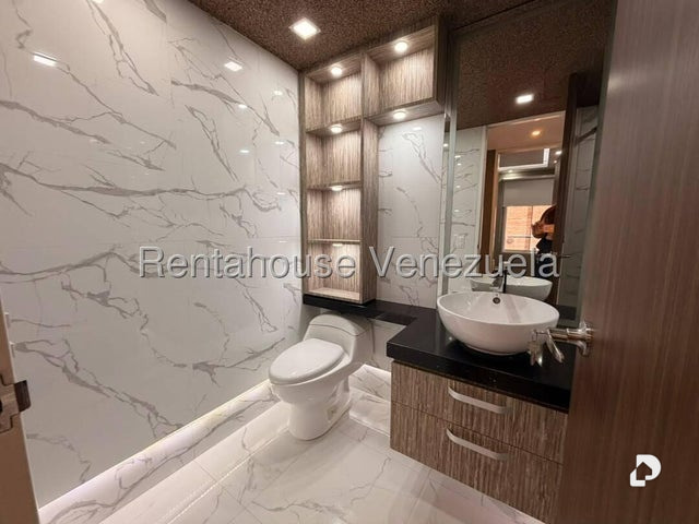 Apartamento en Campo Alegre, Caracas – 11