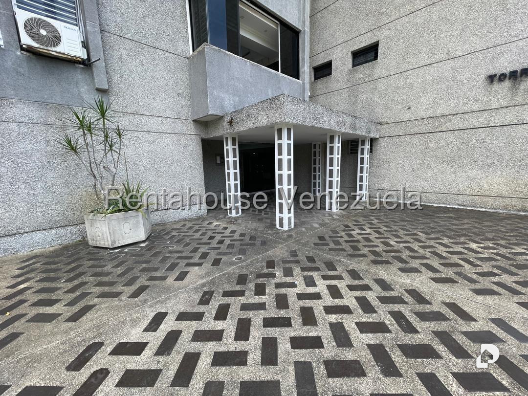 Apartamento en La Boyera, Caracas – 2