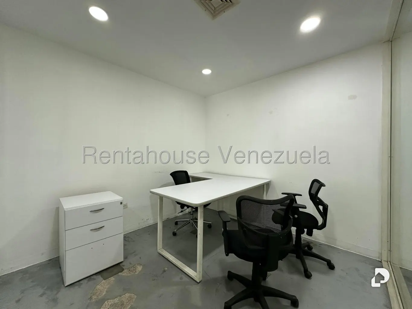 Oficina en Los Palos Grandes, Caracas