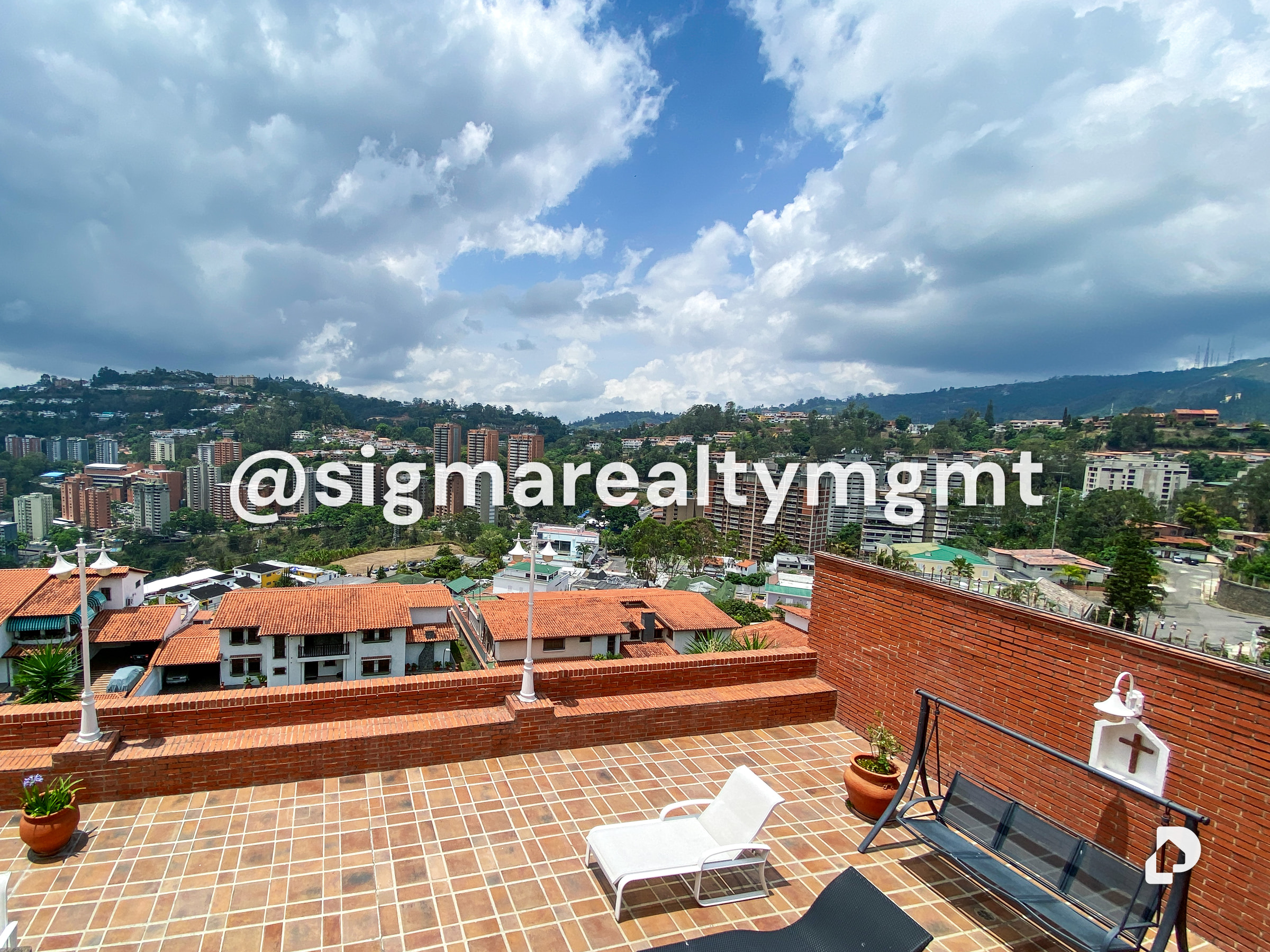 Casa en Los Naranjos (del Cafetal), Caracas – 26