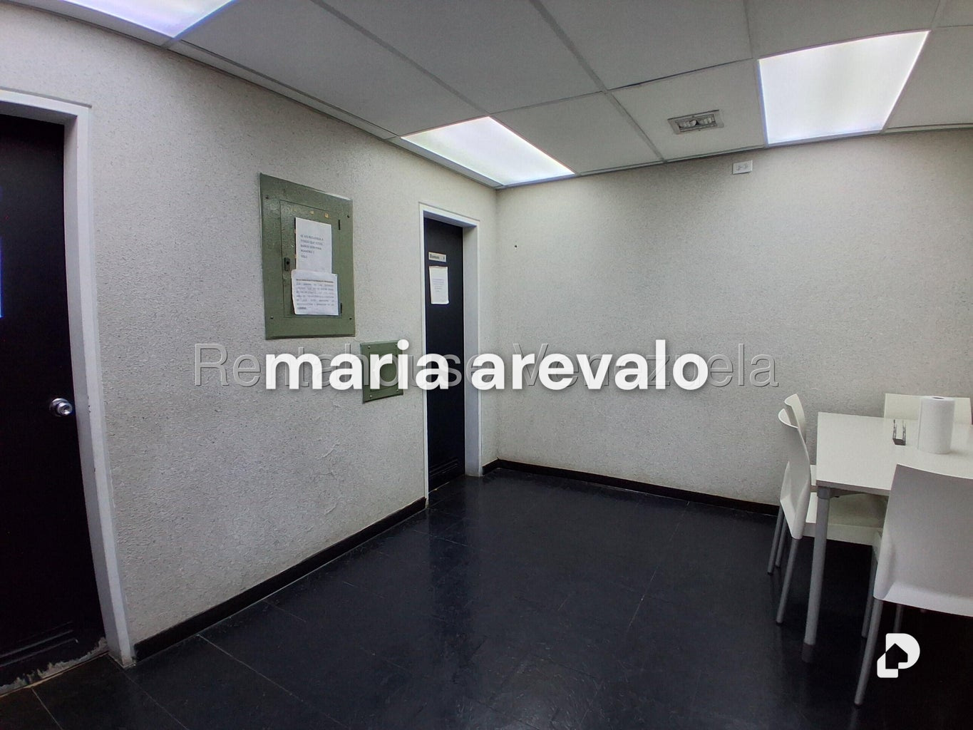 Oficina en El Rosal, Caracas – 11