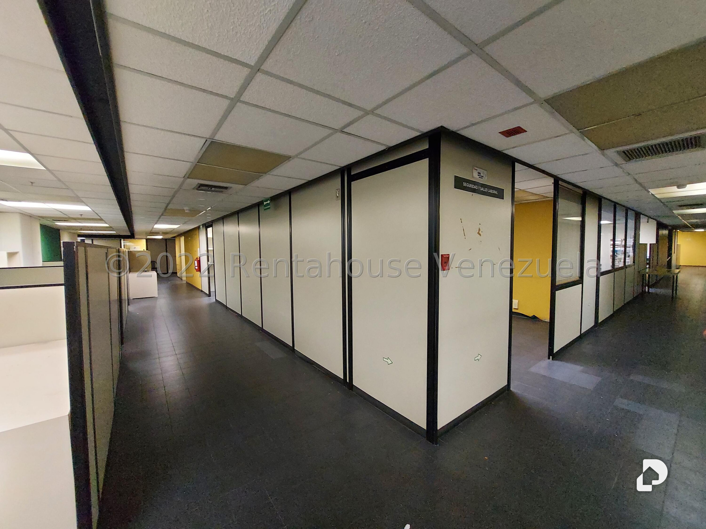 Oficina en Terrazas del Ávila, Caracas – 5