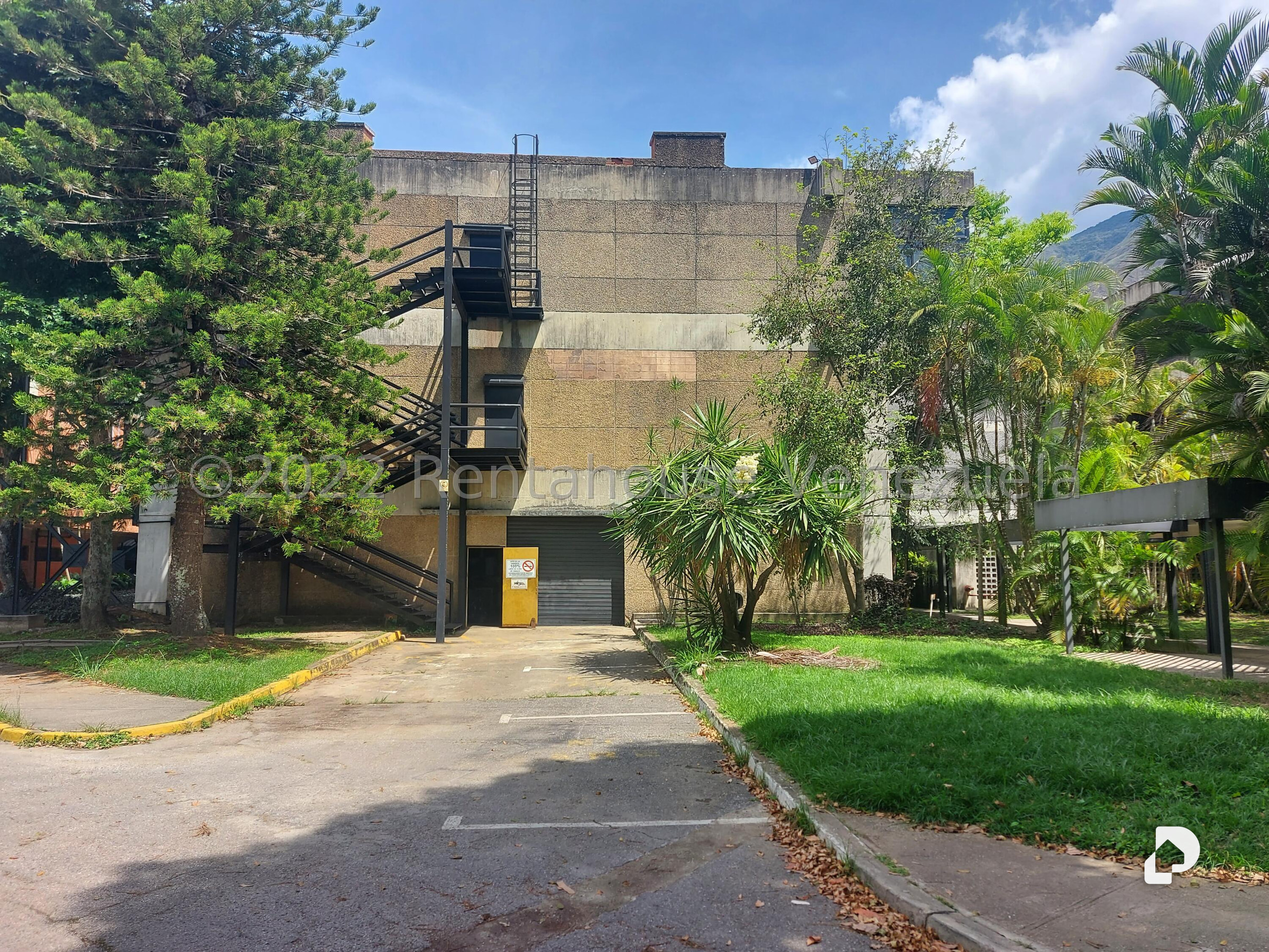 Oficina en Terrazas del Ávila, Caracas – 15