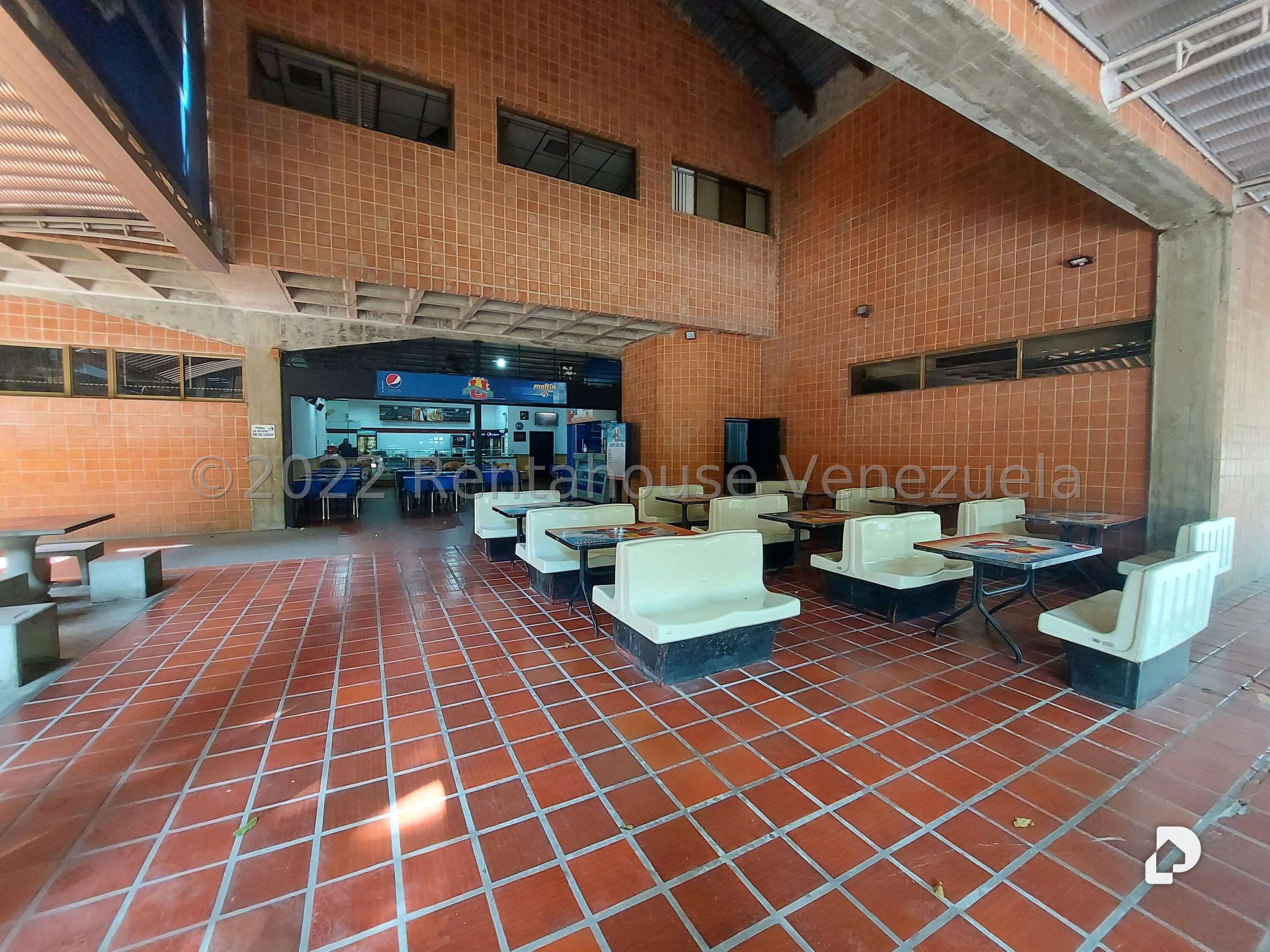 Oficina en Terrazas del Ávila, Caracas – 19