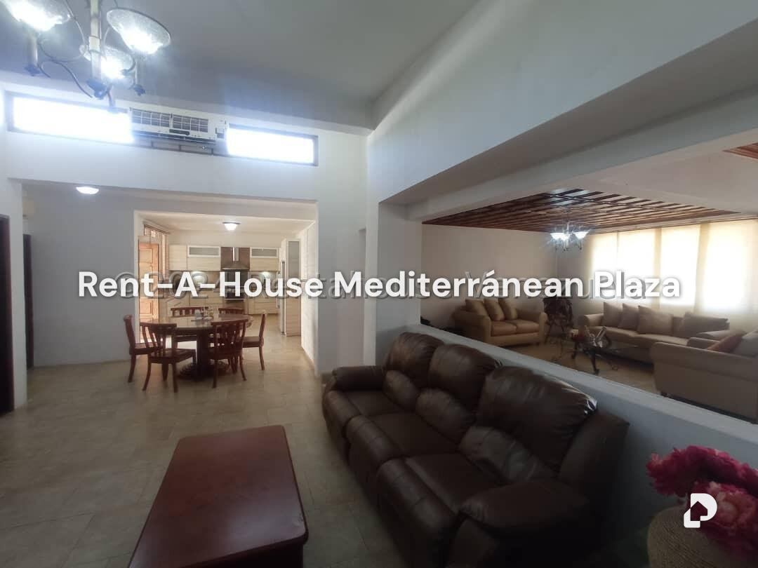 Casa en Parroquia Urbana San José, Valencia