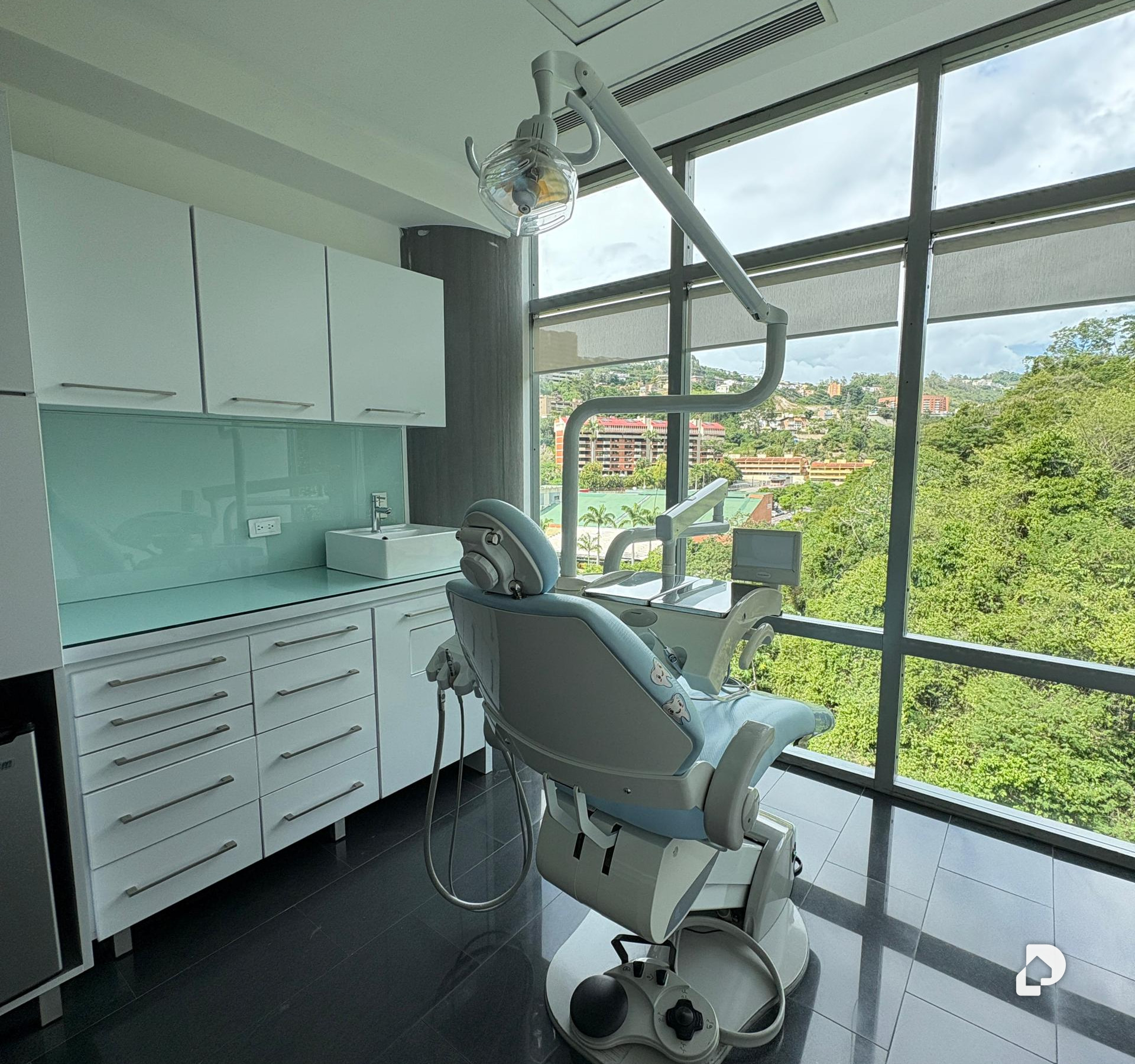 Office in La Trinidad, Caracas – 14