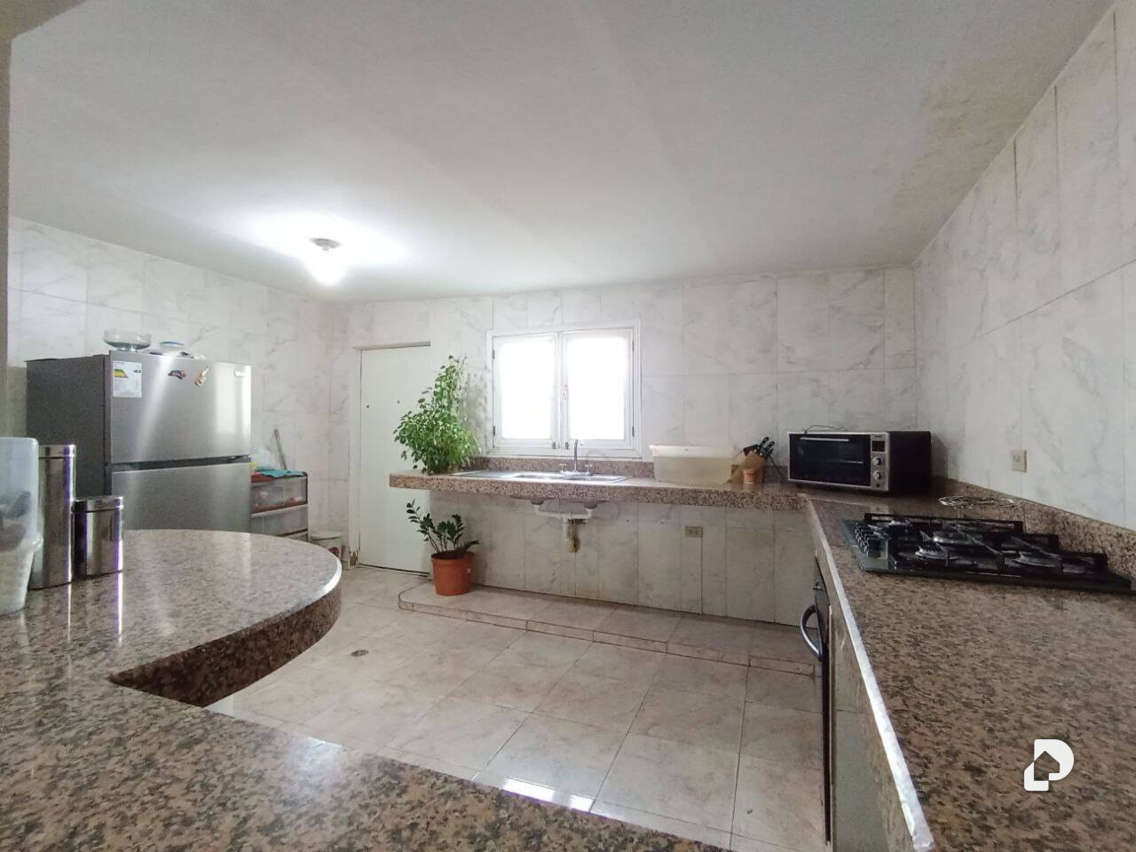 Local comercial en Dr Portillo, Maracaibo