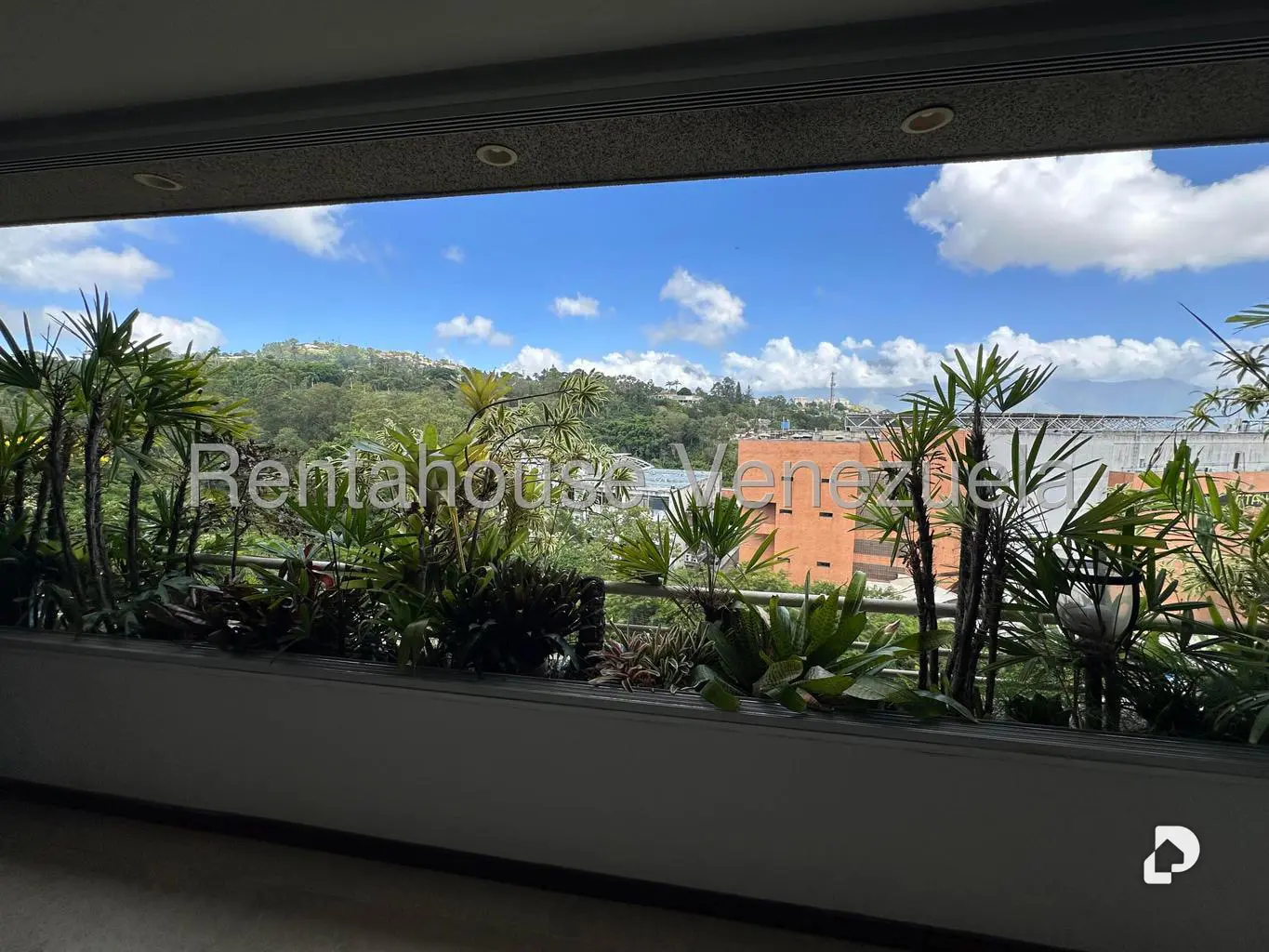 Apartamento en Lomas de La Lagunita, Caracas – 15