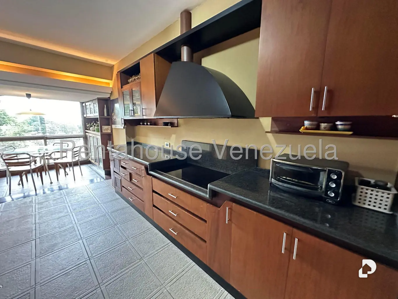 Apartamento en Lomas de La Lagunita, Caracas – 22