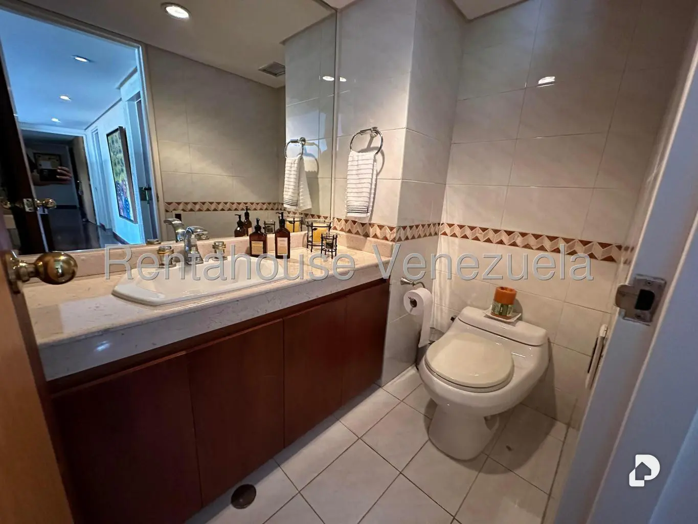 Apartamento en Lomas de La Lagunita, Caracas – 7