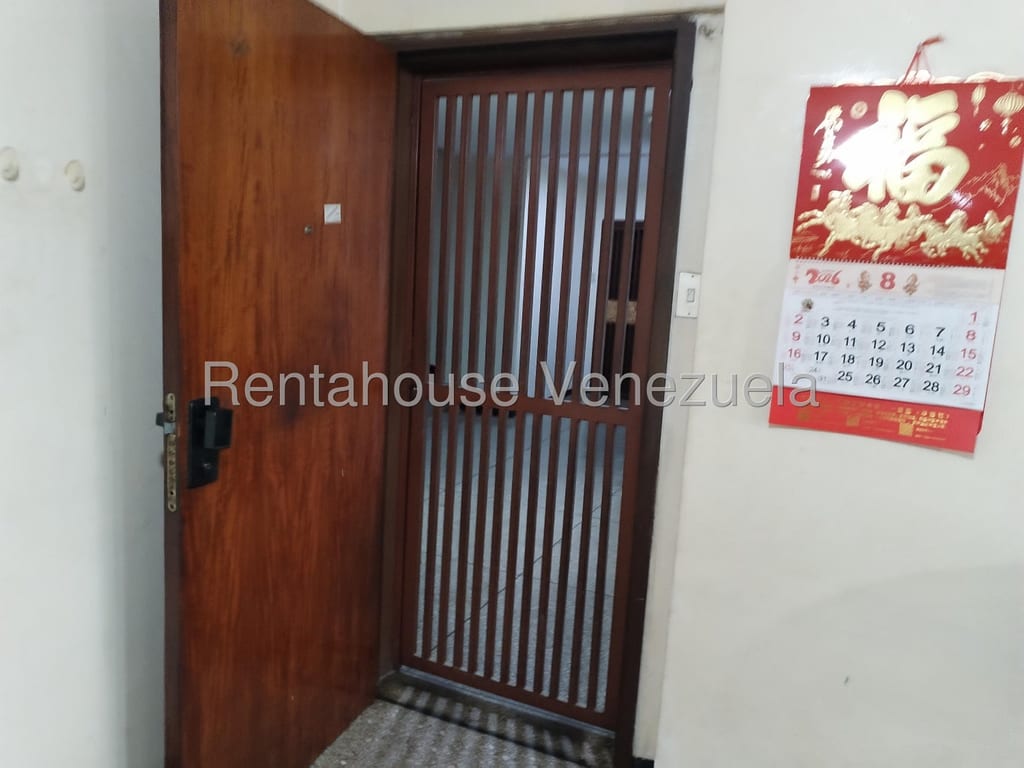 Apartamento en Avenida Lara, Valencia - 1