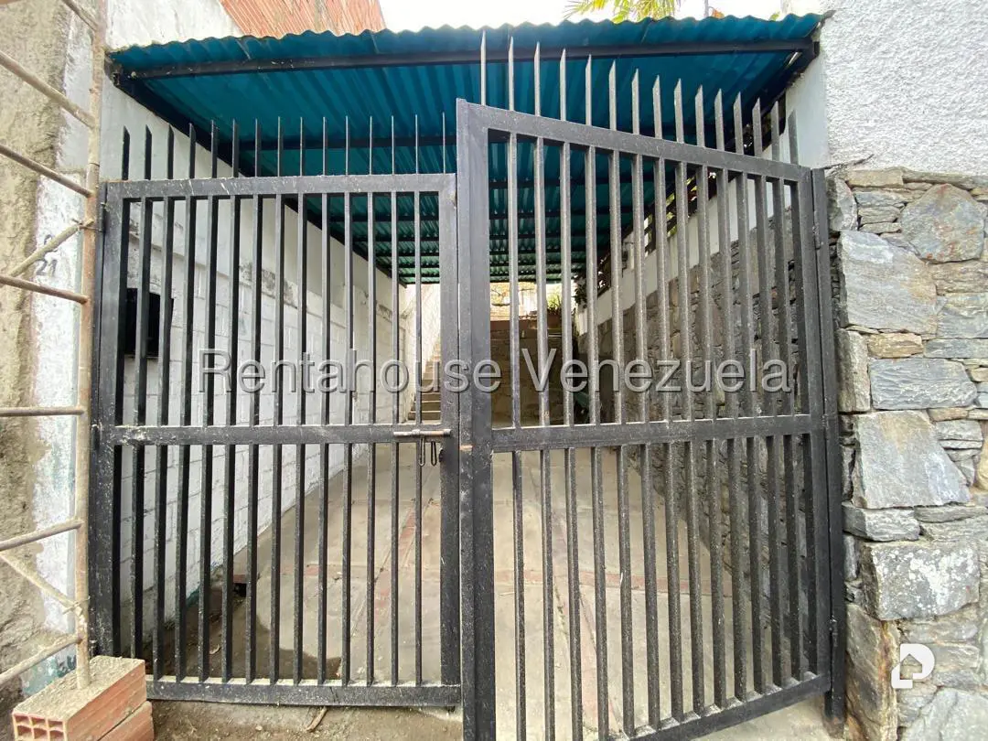 Casa en Prados del Este, Caracas – 27