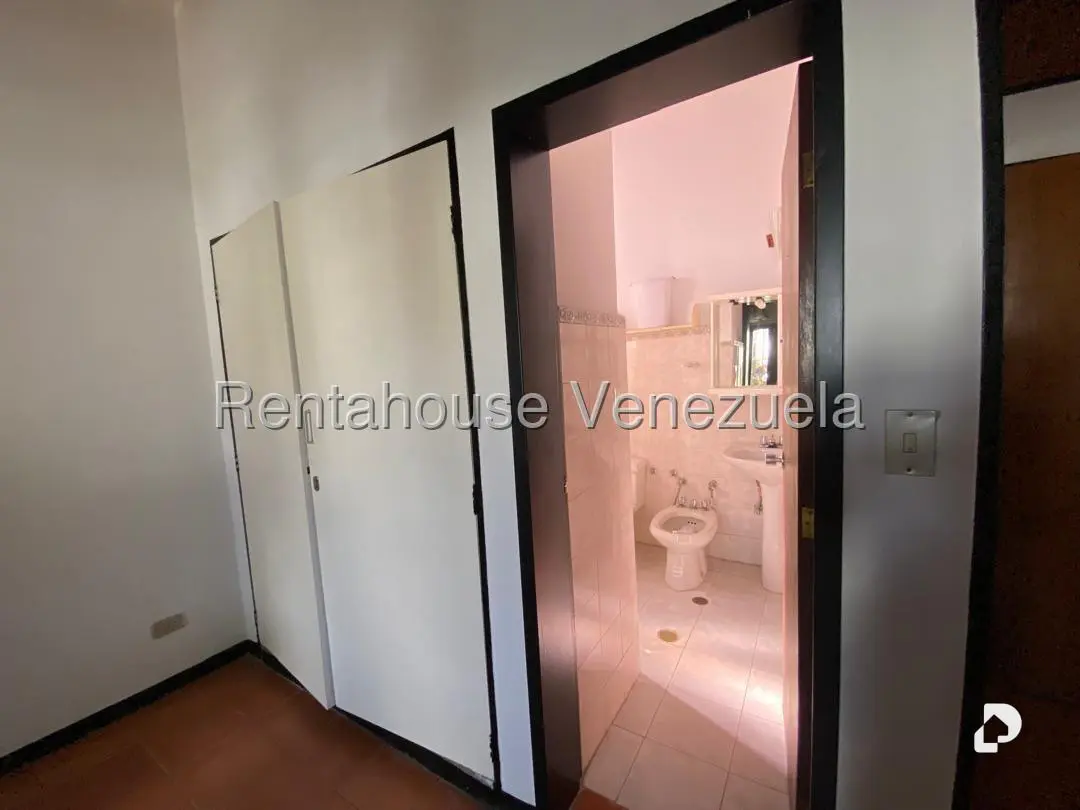 Casa en Prados del Este, Caracas – 22