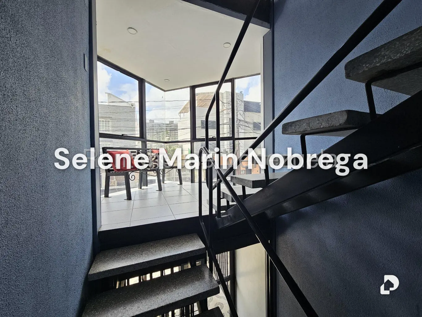 Building in Montecristo, Caracas – 13