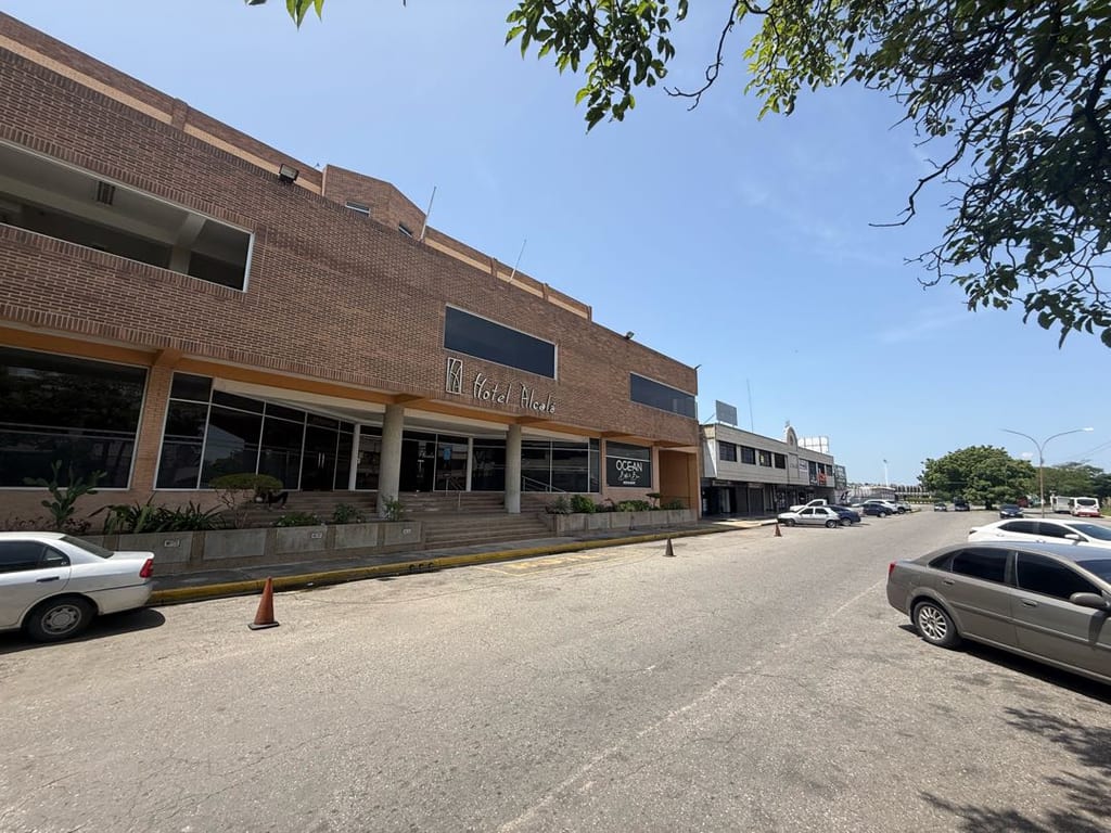 Commercial space in Industrial Castillito, Valencia - 1