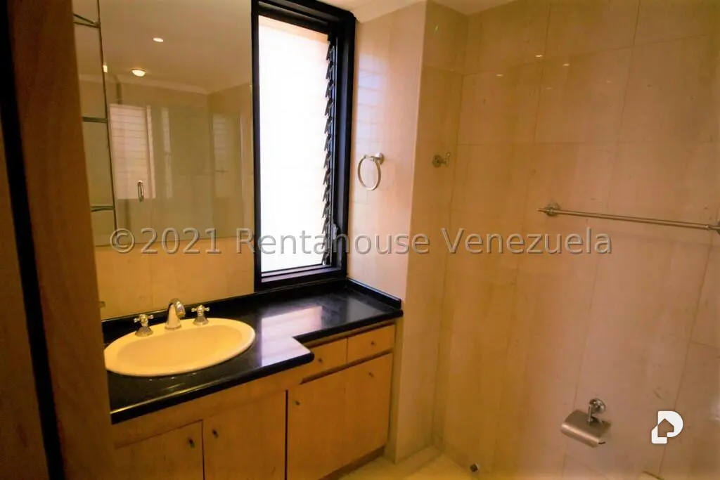 Apartamento en Los Samanes, Caracas – 11