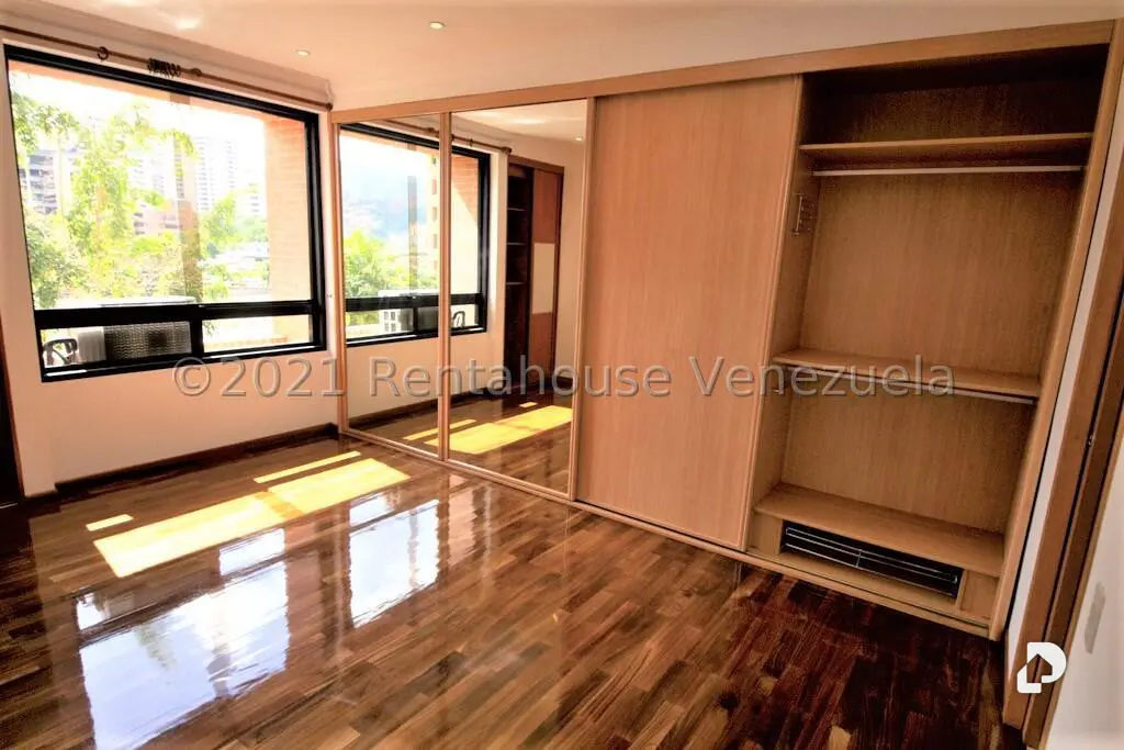 Apartamento en Los Samanes, Caracas – 15