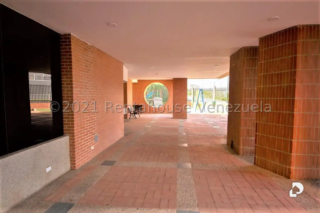 Apartamento en Los Samanes, Caracas – 18