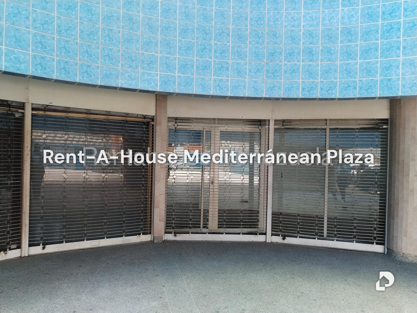 Local comercial en Agua Blanca, Valencia – 2