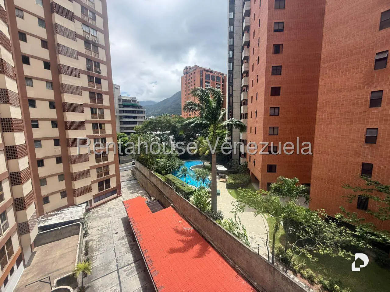 Apartamento en Los Dos Caminos, Caracas – 12