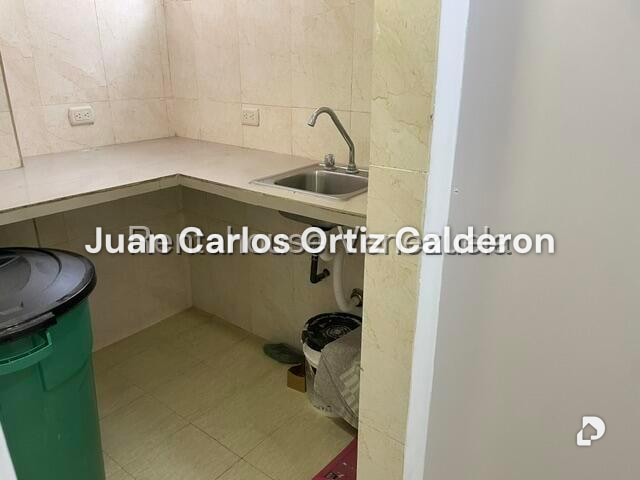Oficina en Parroquia La Candelaria, Caracas – 10