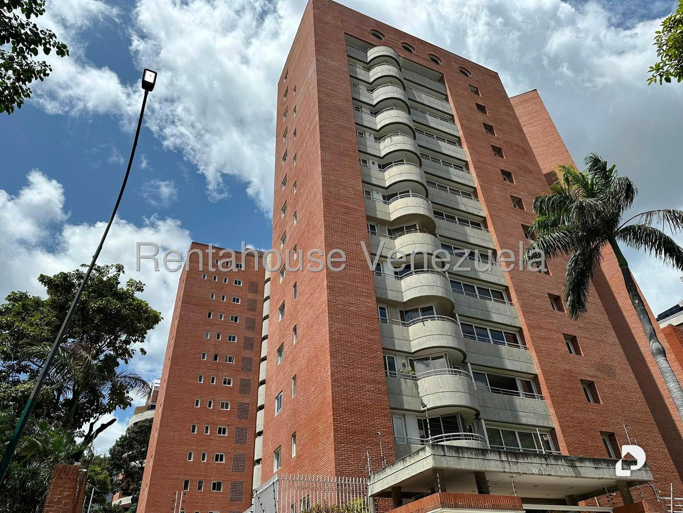 Apartamento en El Rosal, Caracas – 1