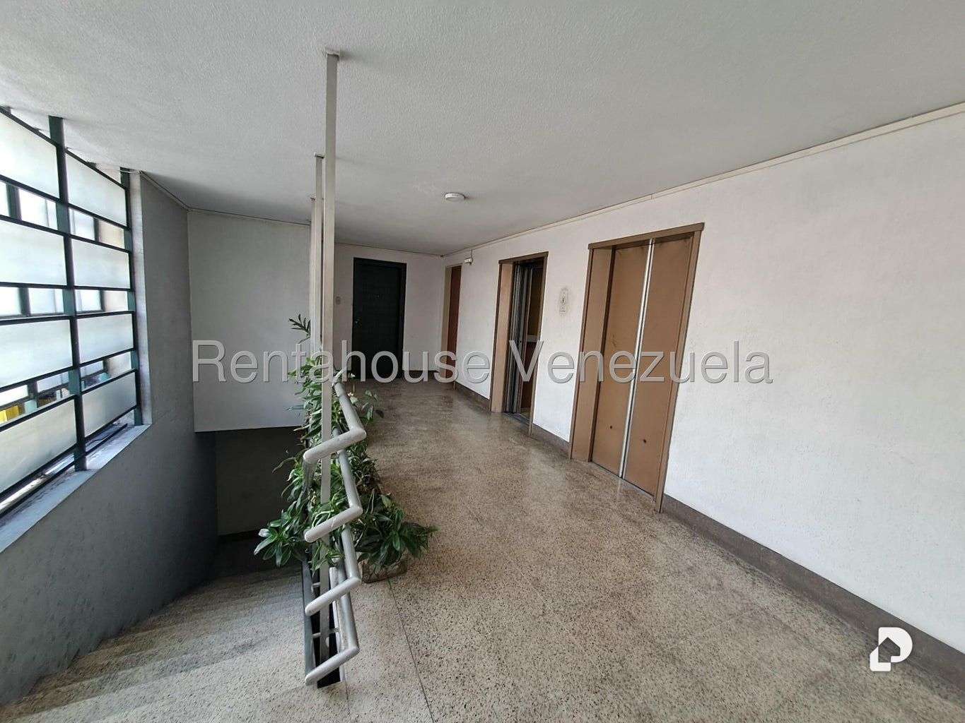 Apartamento en Los Palos Grandes, Caracas – 4