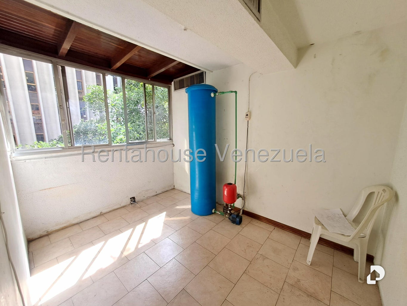 Apartamento en Los Palos Grandes, Caracas – 19