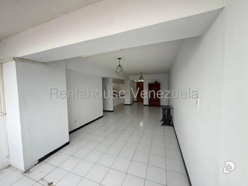 Apartamento en Urbanización San Miguel, Maracay