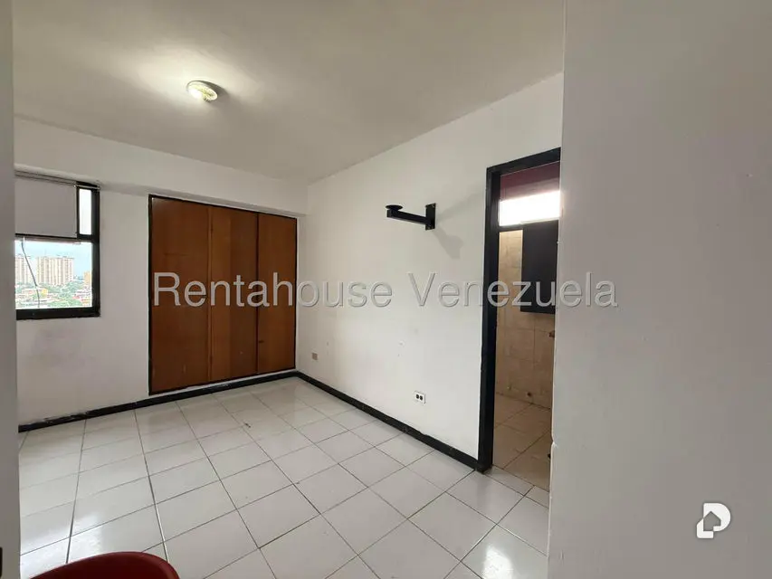Apartamento en Urbanización San Miguel, Maracay