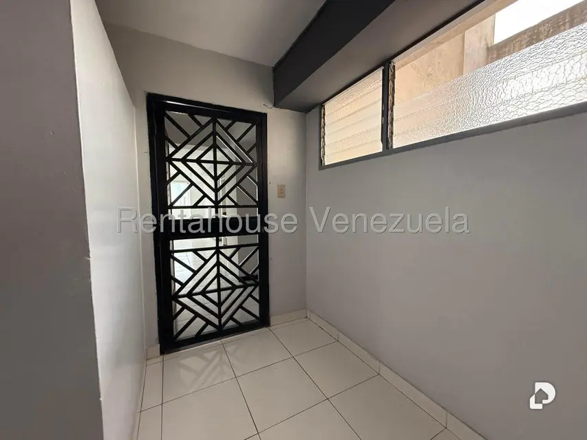 Apartamento en Urbanización San Miguel, Maracay