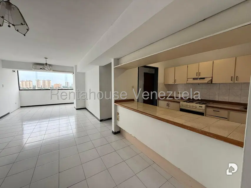 Apartamento en Urbanización San Miguel, Maracay
