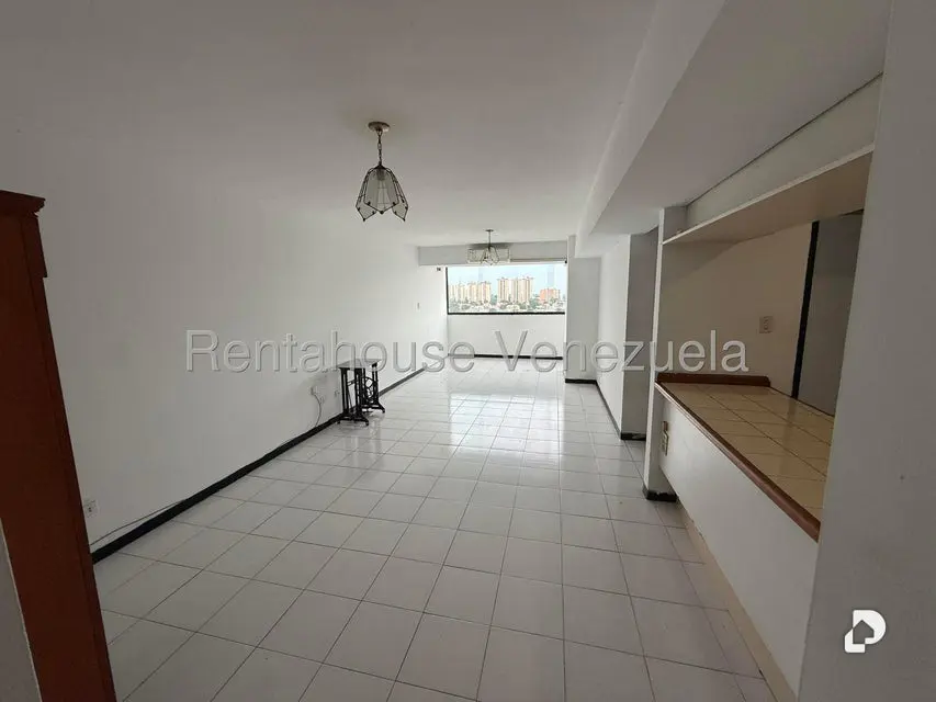 Apartamento en Urbanización San Miguel, Maracay