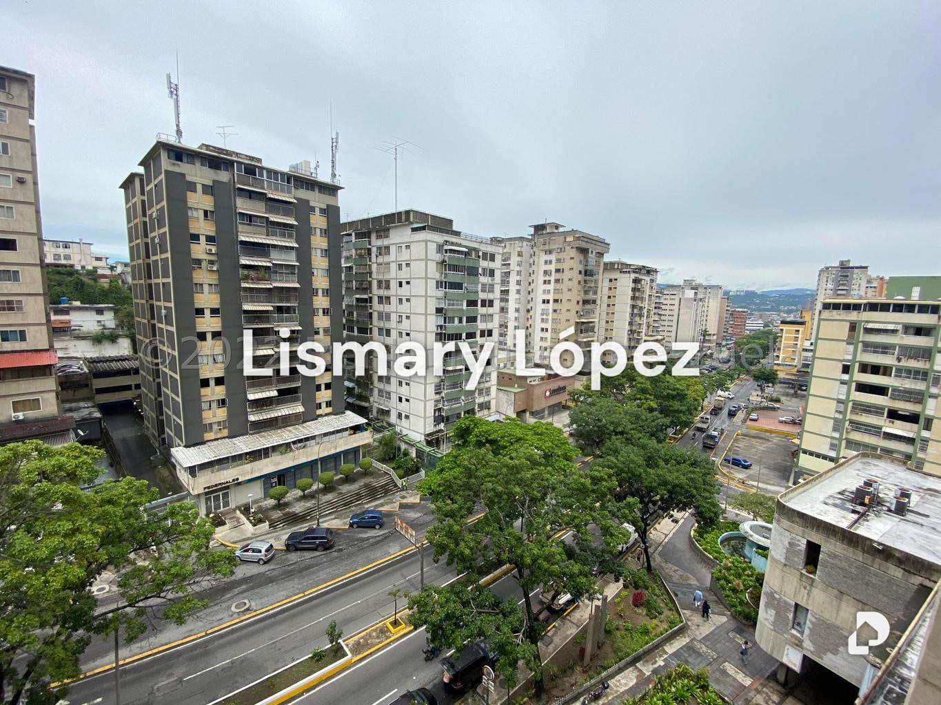 Office in El Marqués, Caracas – 15