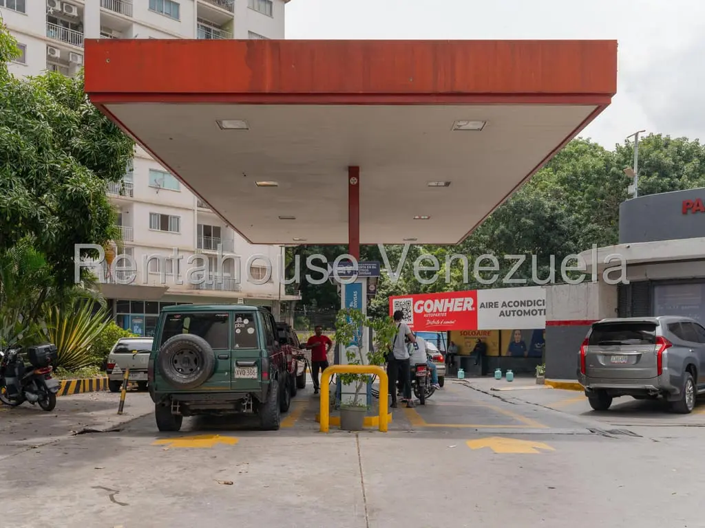 Commercial space in La Floresta, Caracas - 1