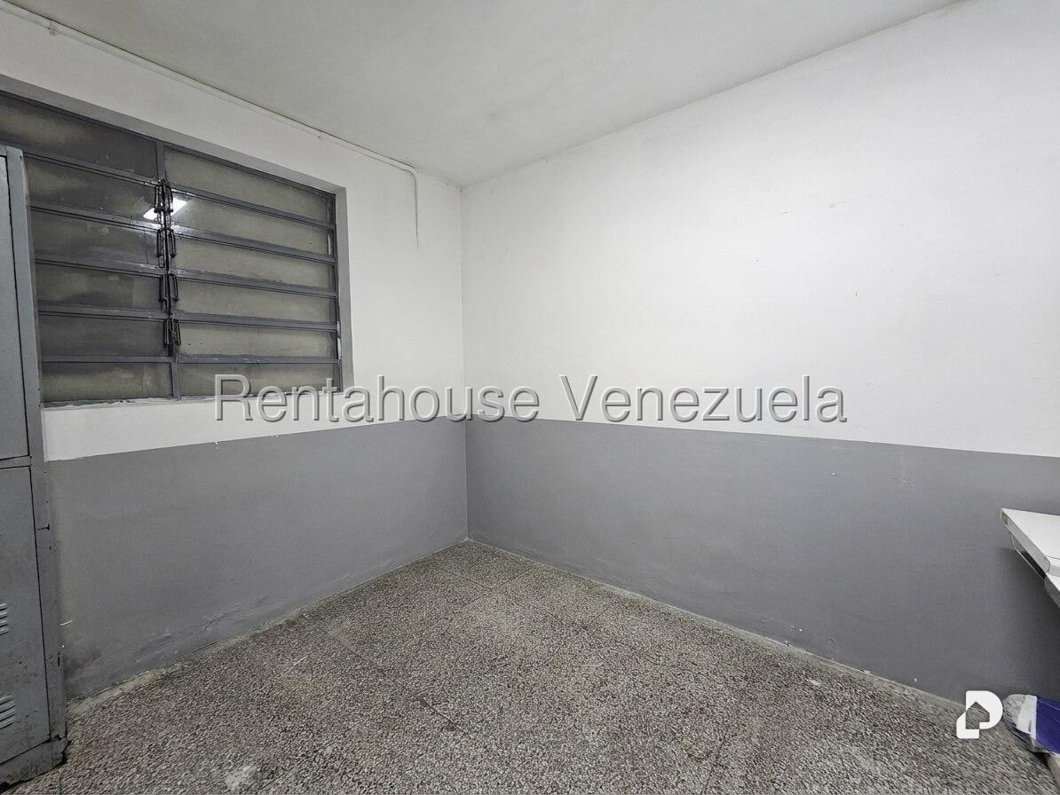 Edificio en Los Chaguaramos, Caracas