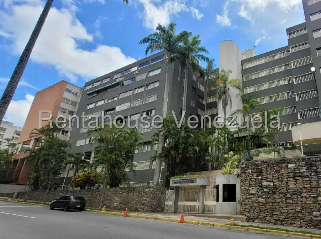 Apartment in Los Samanes, Caracas - 1