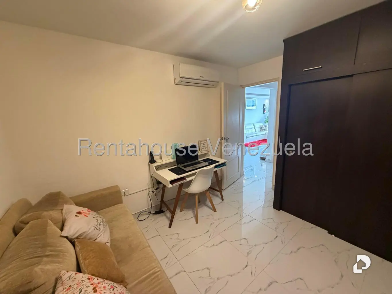 Apartment in Colinas de La Tahona, Caracas – 17