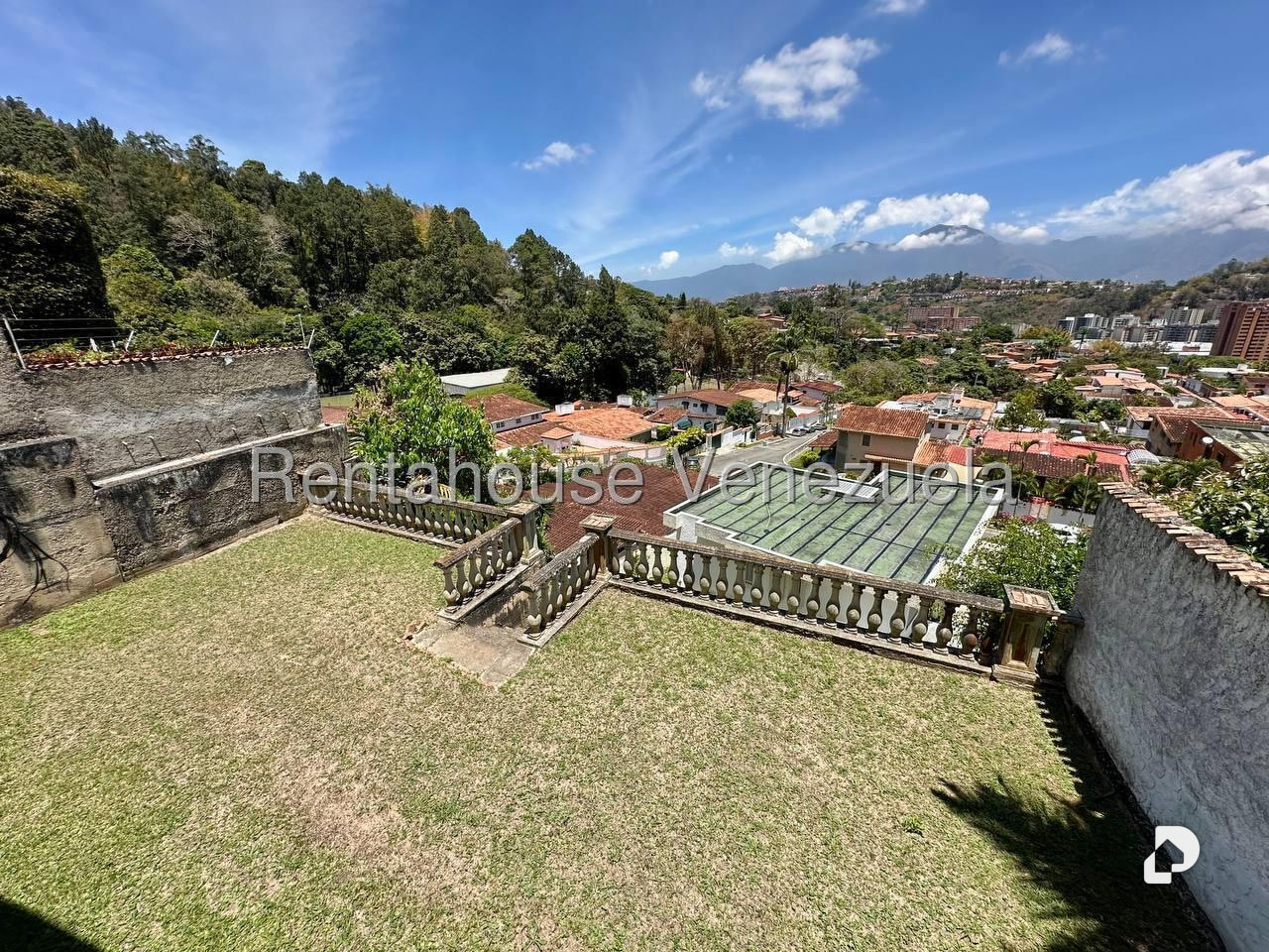 Casa en La Boyera, Caracas – 10