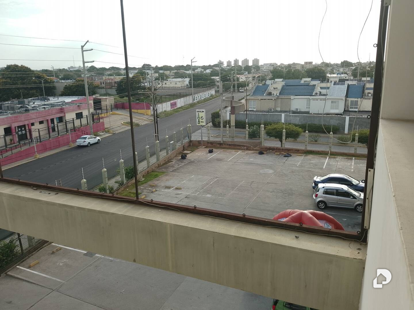 Local comercial en Acuarelas del Sol, Maracaibo – 10