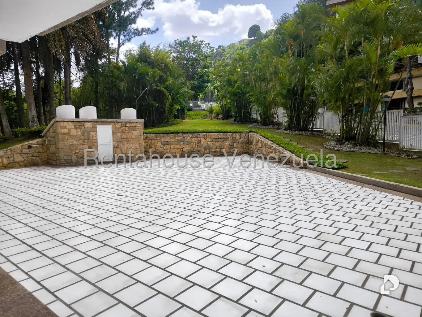 Apartamento en Alto Prado, Caracas – 11