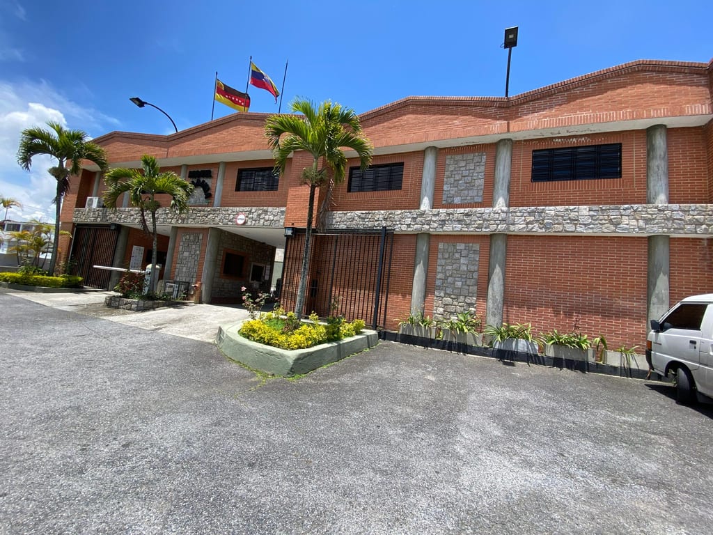 Edificio en Carrizal, Altos Mirandinos - 1