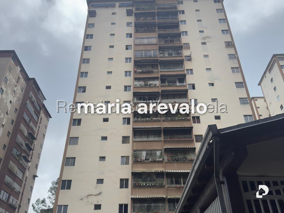 Apartamento en Don Blas, San Antonio de Los Altos – 1