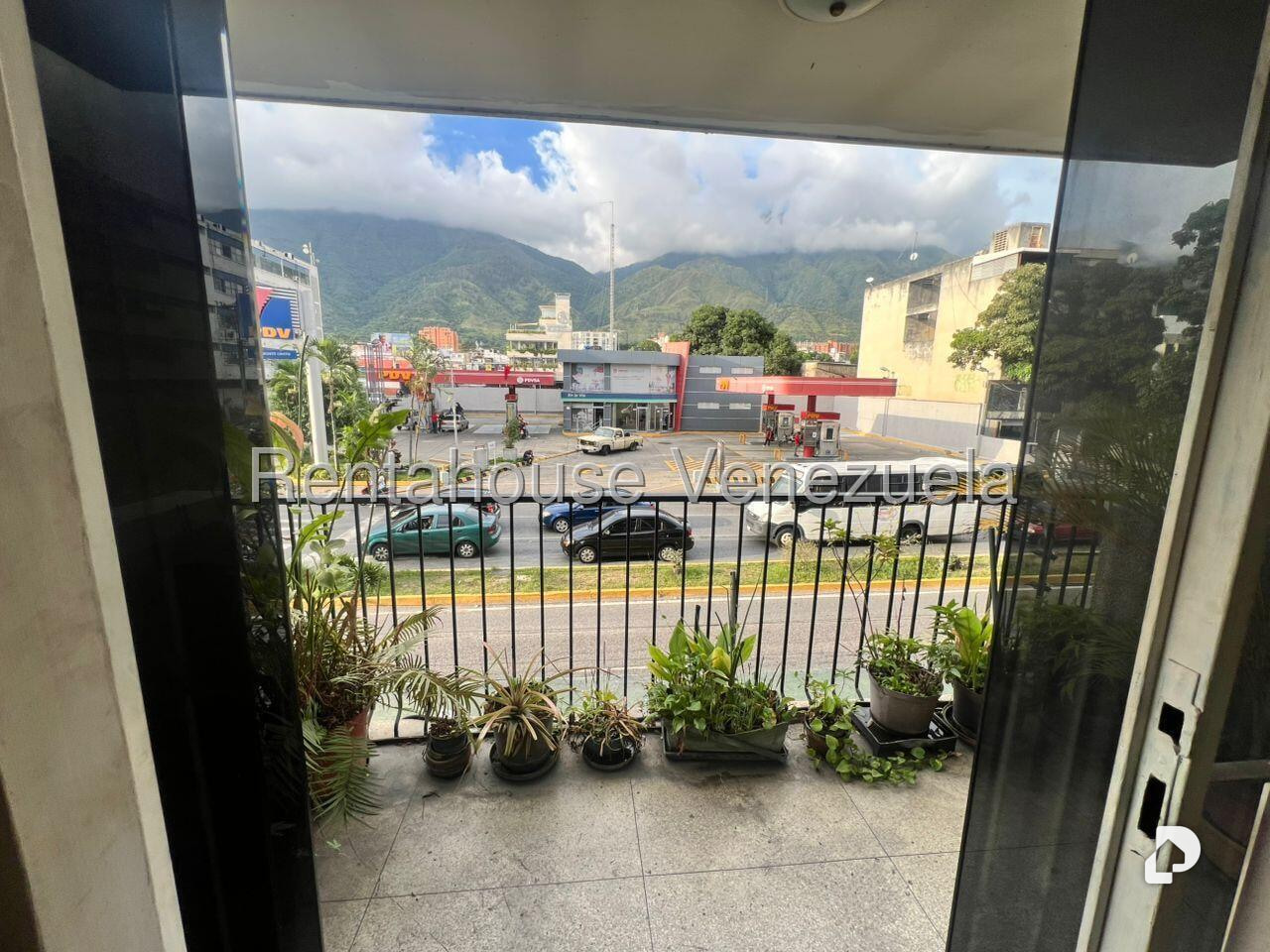 Oficina en Montecristo, Caracas – 7