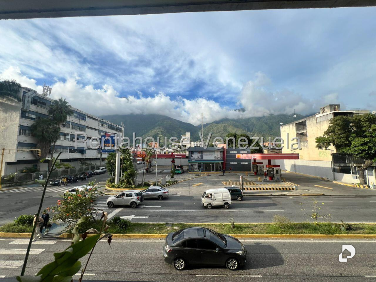 Oficina en Montecristo, Caracas – 8