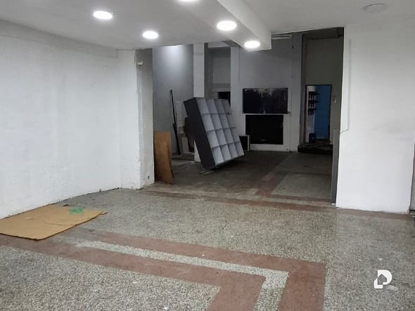 Local comercial en Caracas – 11